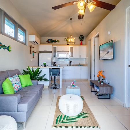 Villas At Aguada Sea Beach Екстер'єр фото