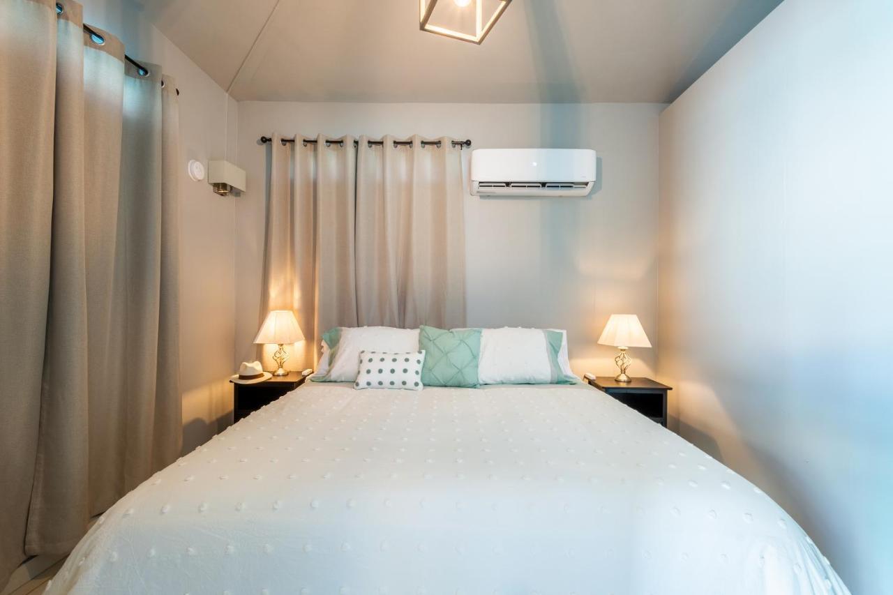 Villas At Aguada Sea Beach Екстер'єр фото